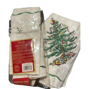 Spode Christmas Napkins Set of 4 Festive Holiday Table Linens Iconic Tree Design